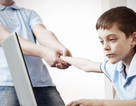 Da li je opsjednutost internetom hobi za nesretne?