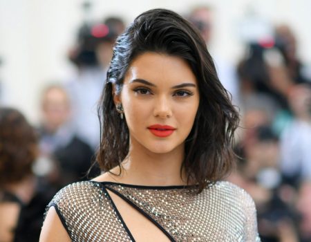 Manekenka kao od majke rođena: Fotografije gole Kendall Jenner kruže internetom