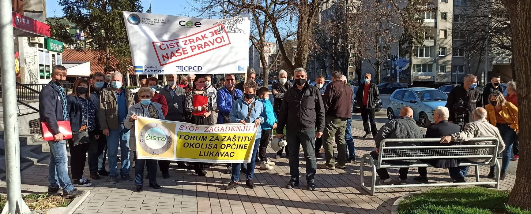 Održana druga protestna šetnja u Lukavcu zbog prekomjernog zagađenja zraka