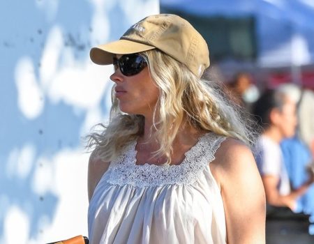 Ljetni trendovi 2026: Sleep dress i plave baletanke kao savršen spoj