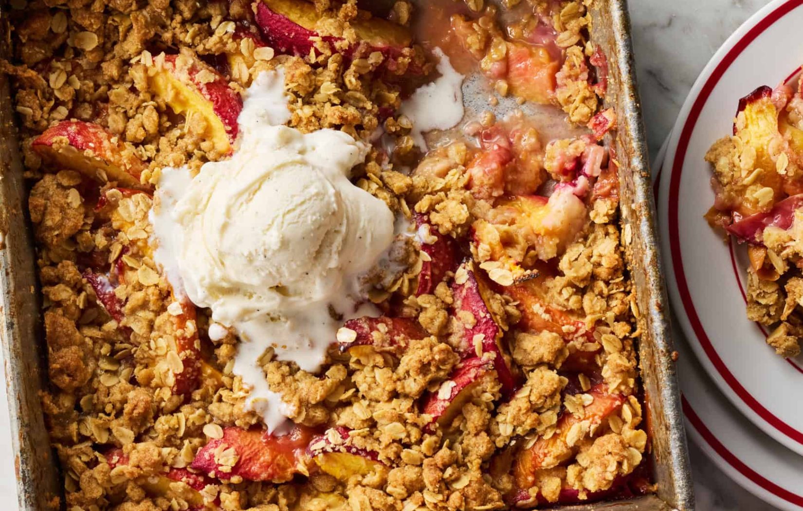 Hrskavi desert od breskvi: Jednostavan ljetni recept