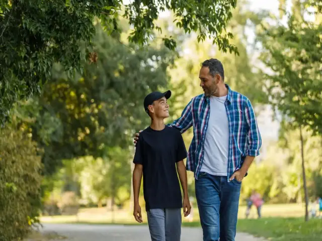 Kako odgajati djecu koja se osjećaju sposobno u svijetu
