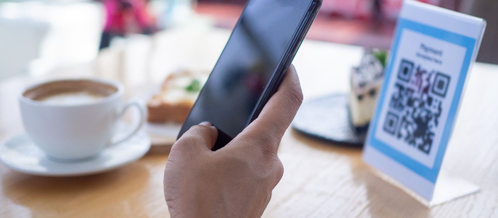 Ne skenirajte QR kodove bez provjere: Upozorenje na novu prevaru za putnike